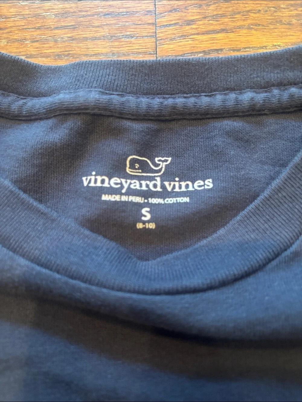 Vineyard Vines long sleeve tee- small